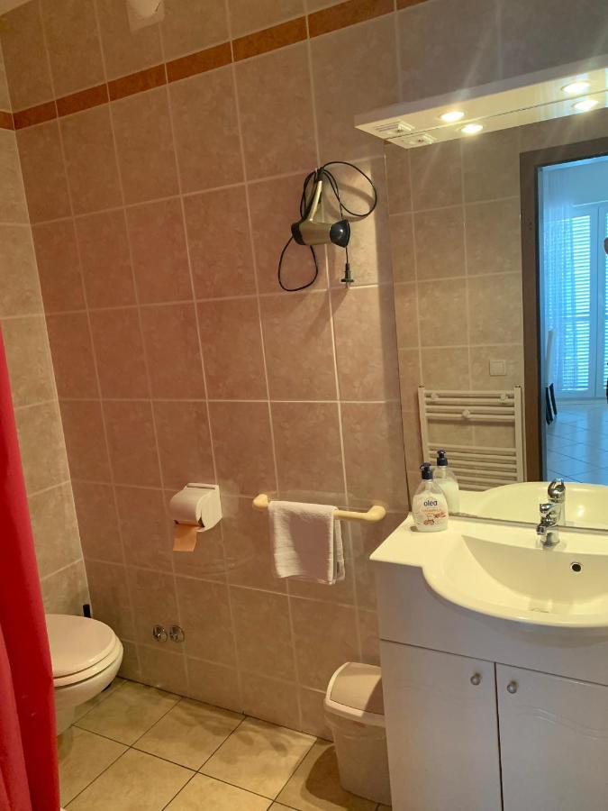 Sobe I Apartmani Til Crikvenica Exterior photo